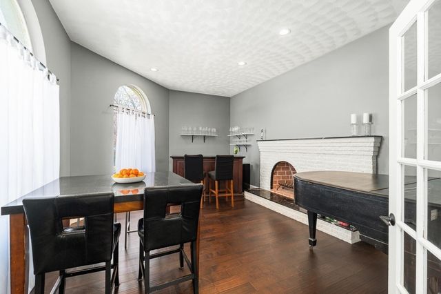 20 Landers Rd, Stoneham, MA 02180