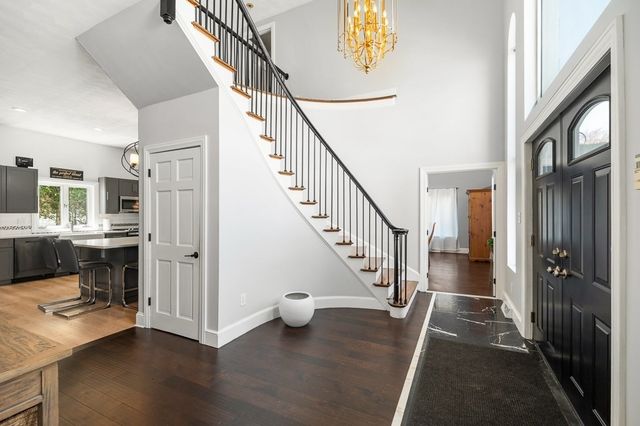 20 Landers Rd, Stoneham, MA 02180