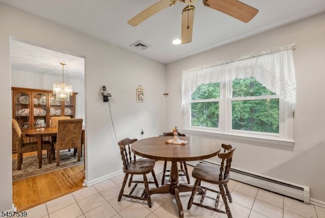 69 Forest Dr, Pequannock Twp., NJ 07444