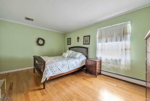 69 Forest Dr, Pequannock Twp., NJ 07444