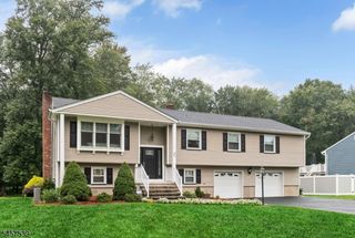 69 Forest Dr, Pequannock Twp., NJ 07444