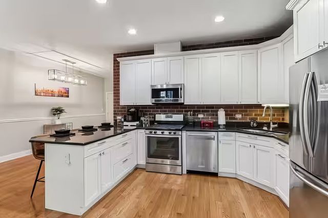 3935 S Wells Street 1, Chicago, IL 60609