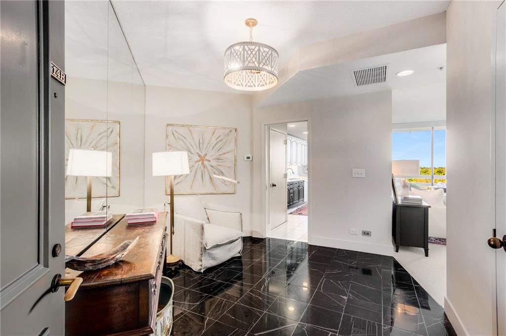 2660 Peachtree Road NW 14B, Atlanta, GA 30305