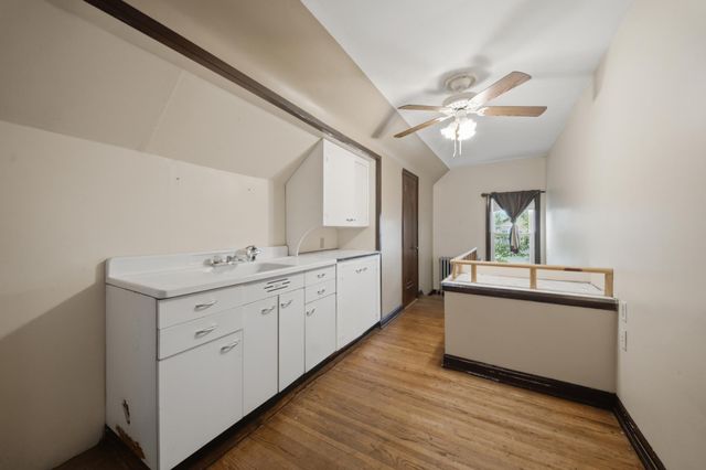 2609 12th Avenue S, Minneapolis, MN 55407