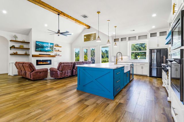 440 Fm 223, Shepherd, TX 77371