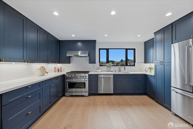 335 Hearst Avenue, San Francisco, CA 94112