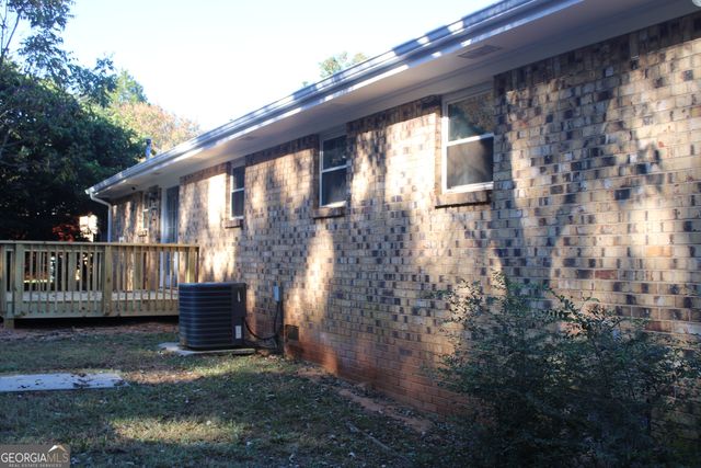 3014 Lakeridge Drive SE, Conyers, GA 30094