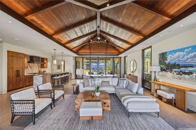 56-201 Kamehameha Highway, Kahuku, HI 96731