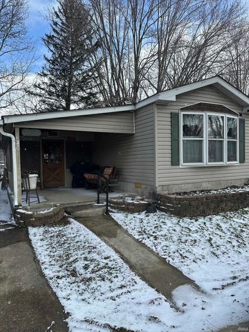 1004 Van Bibber Lake Estates, Greencastle, IN 46135