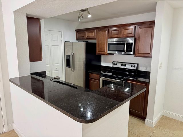 5533 CHRISHIRE WAY F207, Orlando, FL 32822