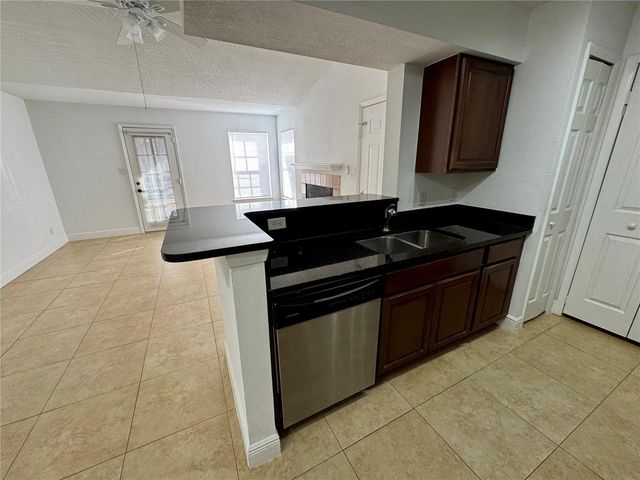 5533 CHRISHIRE WAY F207, Orlando, FL 32822
