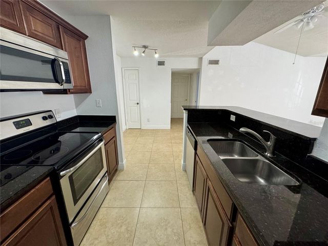 5533 CHRISHIRE WAY F207, Orlando, FL 32822