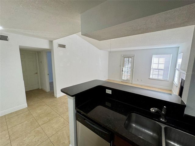 5533 CHRISHIRE WAY F207, Orlando, FL 32822
