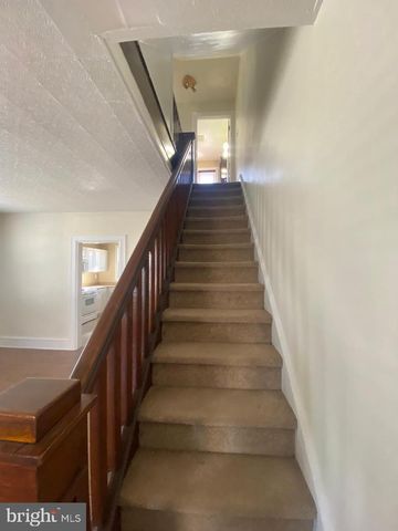 119-121 GRANDVIEW AVE, Pitman, NJ 08071