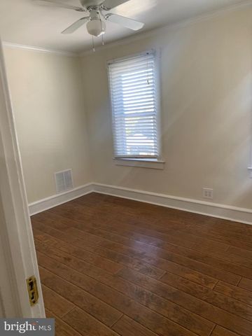 119-121 GRANDVIEW AVE, Pitman, NJ 08071