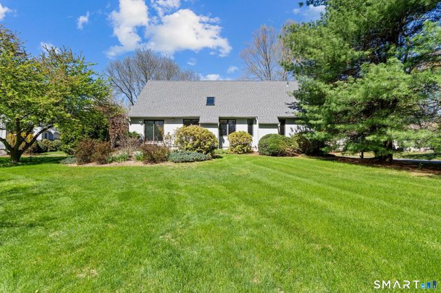 68 Deep Brook Harbor 68, Suffield, CT 06078