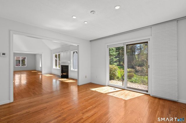 68 Deep Brook Harbor 68, Suffield, CT 06078