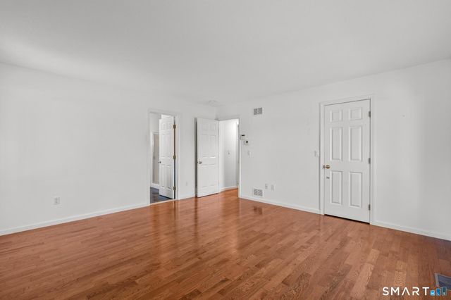 68 Deep Brook Harbor 68, Suffield, CT 06078