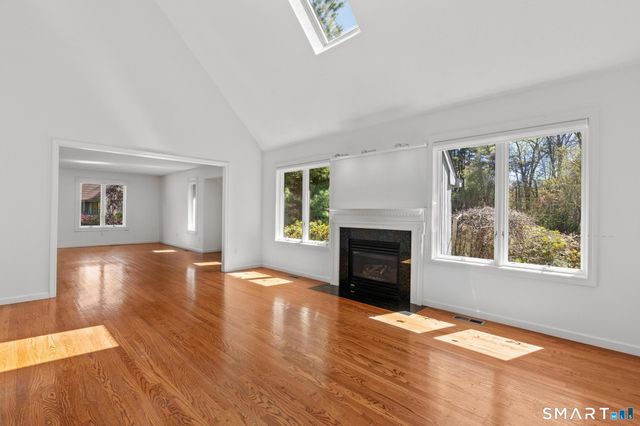 68 Deep Brook Harbor 68, Suffield, CT 06078