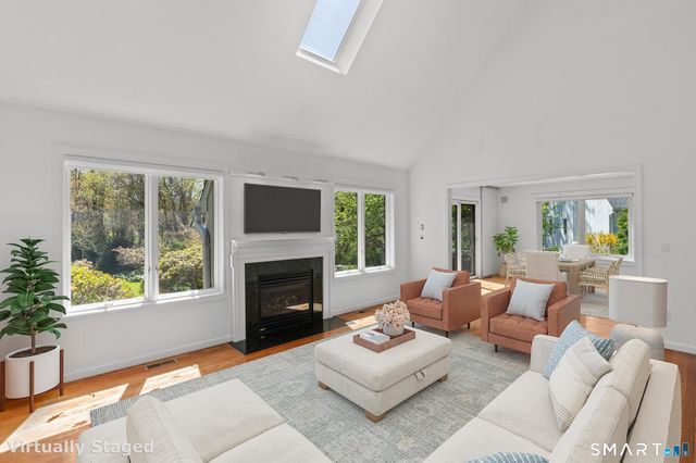 68 Deep Brook Harbor 68, Suffield, CT 06078