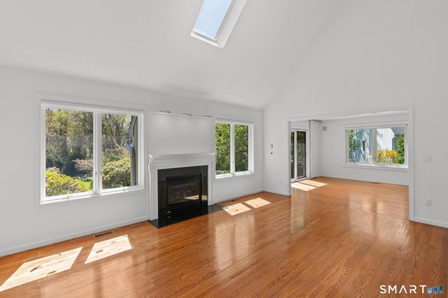 68 Deep Brook Harbor 68, Suffield, CT 06078