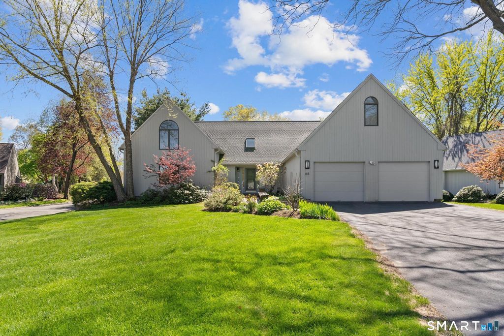 68 Deep Brook Harbor 68, Suffield, CT 06078