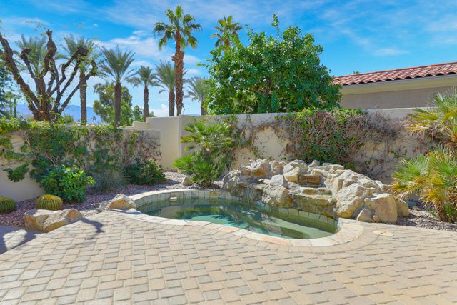 600 Gold Canyon Drive, Palm Desert, CA 92211