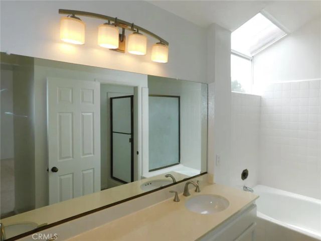 9 Corriente, Irvine, CA 92614