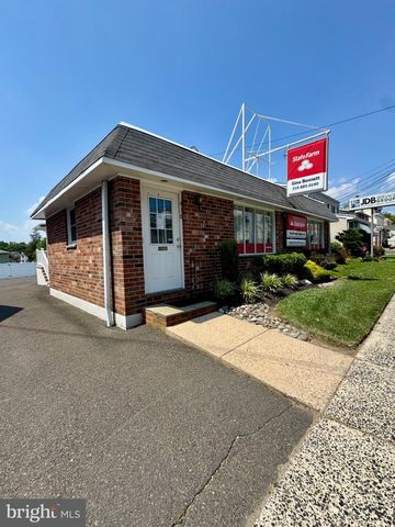 438 N EASTON RD, Glenside, PA 19038