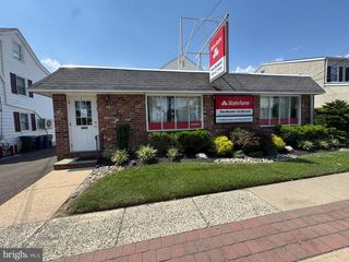438 N EASTON RD, Glenside, PA 19038