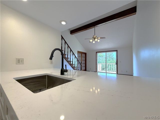 25 Crownview D, Hamburg, NY 14075