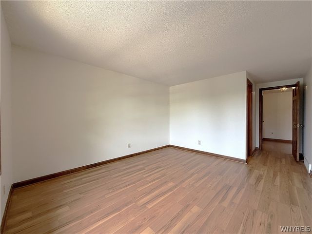 25 Crownview D, Hamburg, NY 14075
