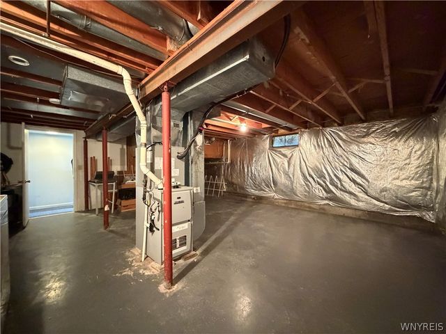 25 Crownview D, Hamburg, NY 14075