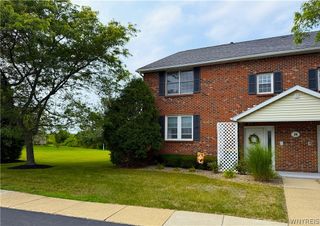 25 Crownview D, Hamburg, NY 14075