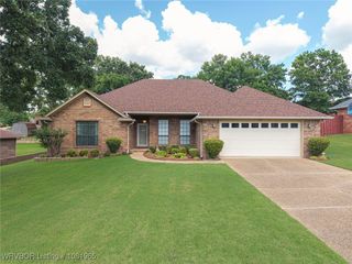 1618 Valley View Street, Van Buren, AR 72956