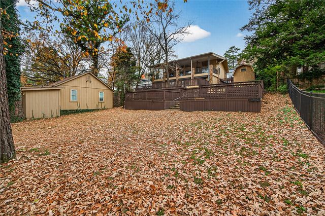 426 N Oliver Avenue, Fayetteville, AR 72701
