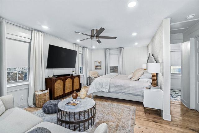 426 N Oliver Avenue, Fayetteville, AR 72701