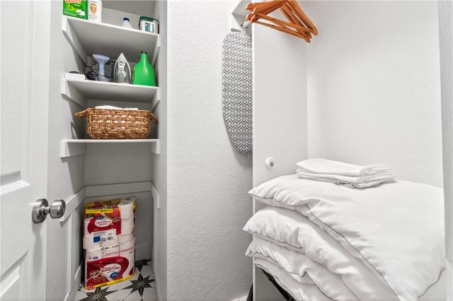 426 N Oliver Avenue, Fayetteville, AR 72701