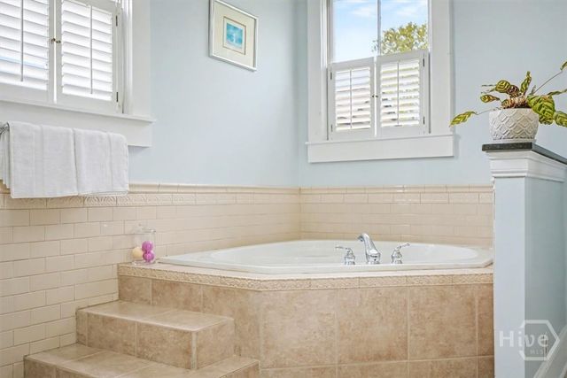 1007 Lincoln Street, Savannah, GA 31401