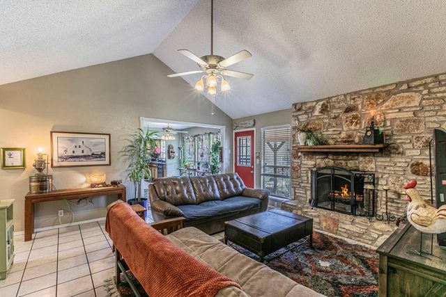 302 S Mount Rushmore DR, Cedar Park, TX 78613