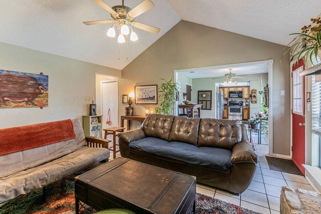 302 S Mount Rushmore DR, Cedar Park, TX 78613