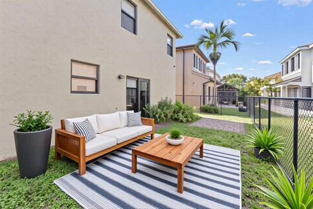 11125 NW 34th Ct, Coral Springs, FL 33065