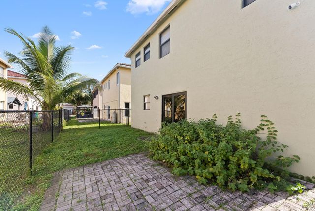 11125 NW 34th Ct, Coral Springs, FL 33065