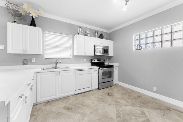 11125 NW 34th Ct, Coral Springs, FL 33065