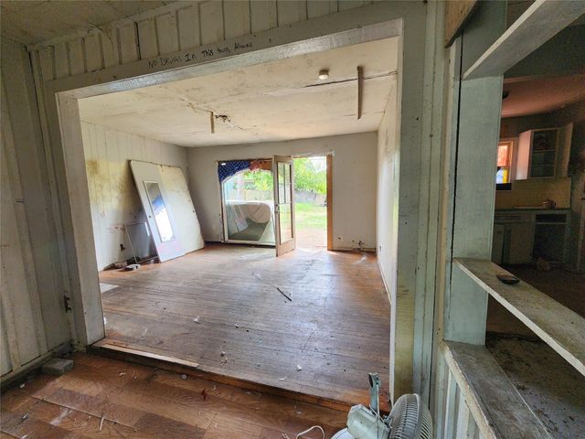 1708 Miami Road, Pasadena, TX 77502