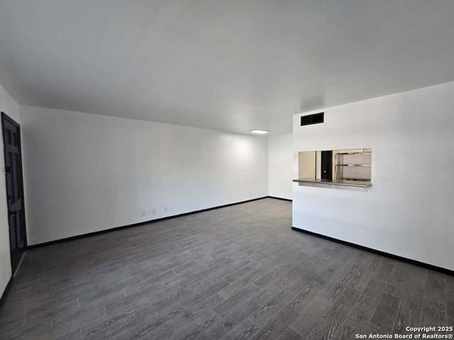 8401 N New Braunfels Ave Apt 106A, San Antonio, TX 78209