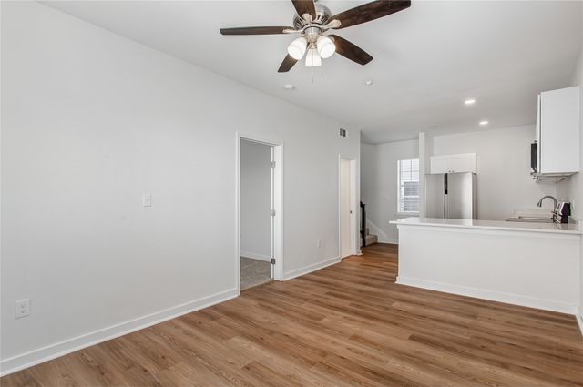 4713 Virginia Avenue E, Dallas, TX 75204