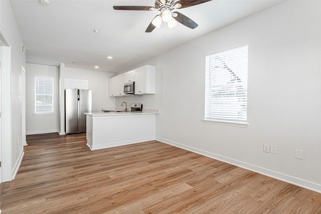 4713 Virginia Avenue E, Dallas, TX 75204