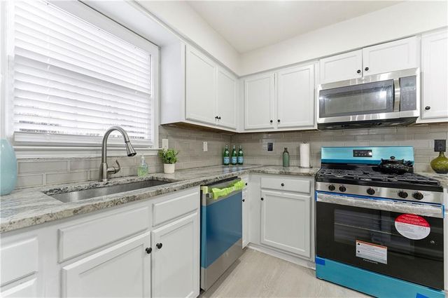 1350 Grayland Hills DR, Lawrenceville, GA 30043