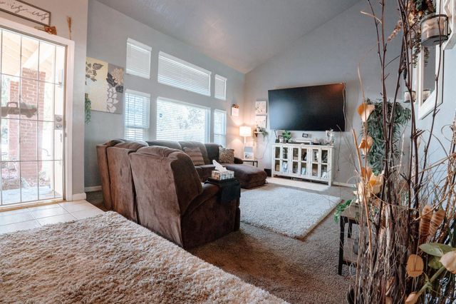 2323 Shropshire Dr, Stockton, CA 95209